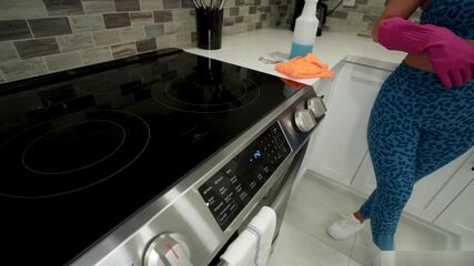 Nude Latina MILF Cleans